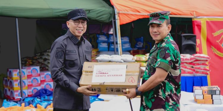 Pemprov Lampung dan Brigif 4 MAR/BS Salurkan Bantuan Kemanusiaan untuk Korban Gempa Myanmar