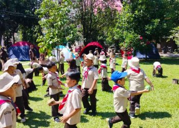 TK Al Kautsar Gelar Playful Camping Mengenal Alam Semesta