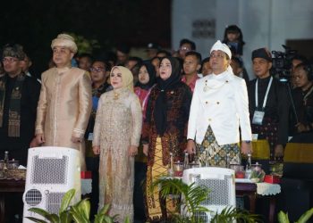 Walikota EvaTunjukkan Aksi Nyata Lestarikan Budaya Lampung di Karnaval APEKSI 2025