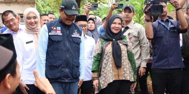 Walikota Eva : Anak Tak Mampu Harus Dapat Sekolah yang Layak