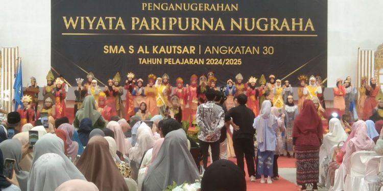 SMA Al Kautsar Gelar Perpisahan, Beri Anugerah Wiyata Paripurna Nugraha Kepada 383 Lulusan