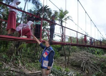 Jembatan “Titian Persatuan” Desa Cihanjuang Tandai Peluncuran Aksi Bersama 
