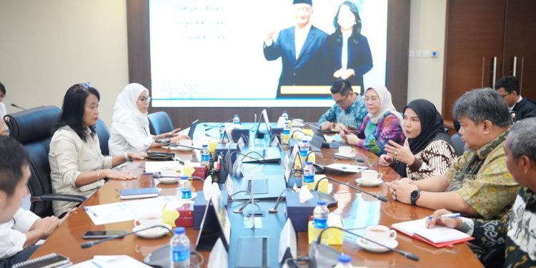 Eva Dwiana Temui Wamen PU, Bahas Banjir hingga Infrastruktur Jalan