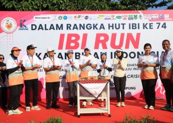 Gubernur Lampung Dukung Bidan Lewat Fun Run HUT IBI