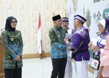 Lampung Berangkatkan 7.050 Jamaah Haji, Tambah Uang Saku Rp1 Juta