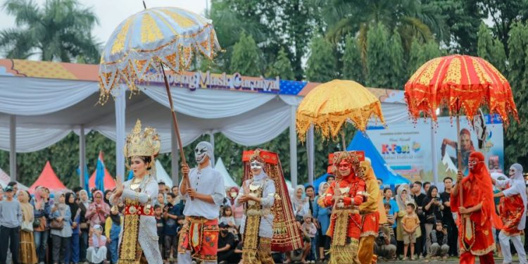 Festival Krakatau 2025 Resmi Dibuka, Lampung Tampilkan Wajah Ramah & Kaya Budaya ke Dunia