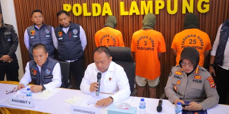 Komunitas Gay Online Dibongkar Polda Lampung, Tiga Admin Grup Facebook Diamankan