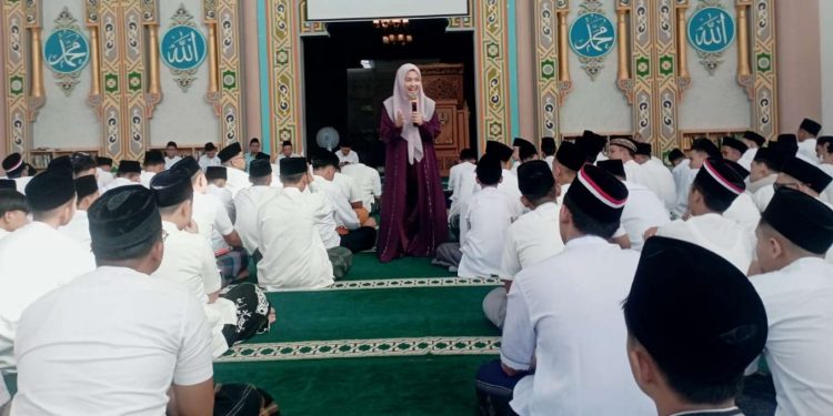 SMA Al Kautsar Awali Tahun Ajaran Baru Dengan Pesantren Kilat