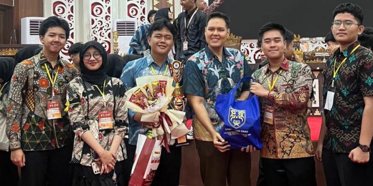 Lima Siswa SMA Al Kautsar Belajar Parlemen di PLDP 2025