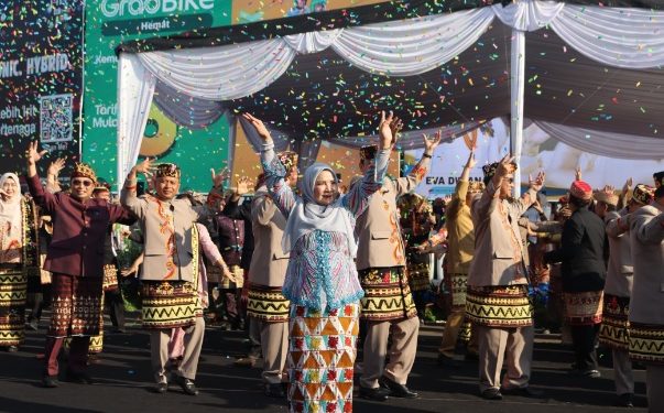 Tari Ngigel Semarakkan HUT ke-343 Bandar Lampung, Gaungkan Cinta Budaya pada Generasi Muda