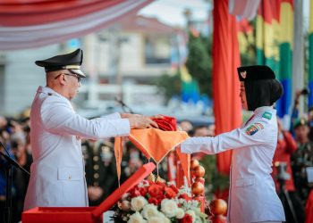 Gubernur Mirza Pimpin Upacara HUT ke-80 RI, Tekankan Kerja Nyata dan Kesejahteraan Rakyat