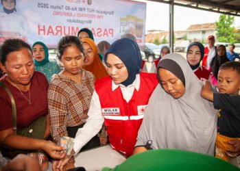 PMI Lampung Gelar Pasar Murah HUT ke-80, Ringankan Beban Warga Pesawahan