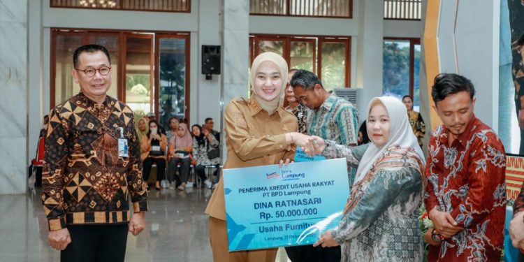 Wagub Jihan Nurlela Hadiri Akad Massal KUR Serentak se-Indonesia