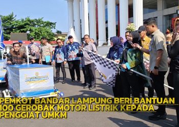 Pemkot Bandar Lampung Beri Bantuan 100 Gerobak Motor Listrik Kepada Penggiat UMKM