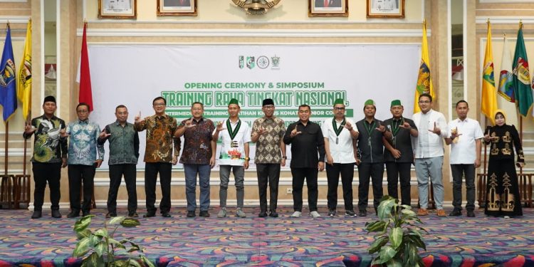 Gubernur Mirza Ajak Kader HMI Wujudkan Generasi Emas Berkarakter dan Beriman