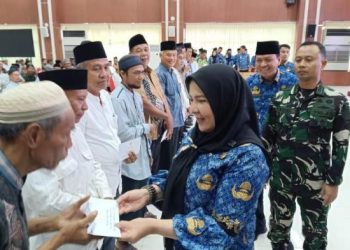 Pemkot Bandar Lampung Salurkan Insentif untuk 581 Pengurus Musala