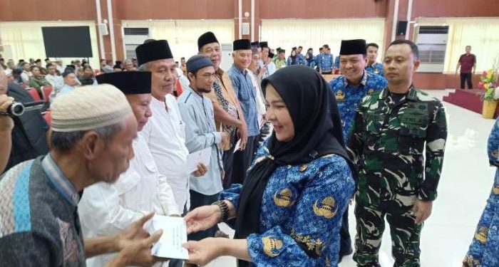 Pemkot Bandar Lampung Salurkan Insentif untuk 581 Pengurus Musala