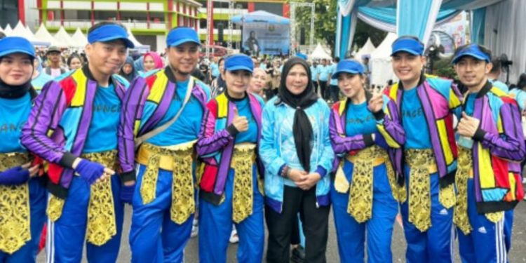 Tim Disdikbud Bandar Lampung Sabet Juara I Lomba Senam Kreasi ‘Tabola Bale’