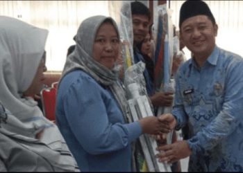 Dukung UMKM Lokal! Pemkot Bandar Lampung Bagikan 1.000 Payung Tenda Gratis