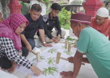 Terobosan Dosen UBL : Latih Alumni ODGJ Ecoprint Teknik Pukul