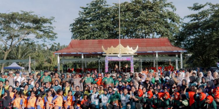 Bupati Dedi Irawan Buka Perwosi Cup 2025 di Labuhan Jukung