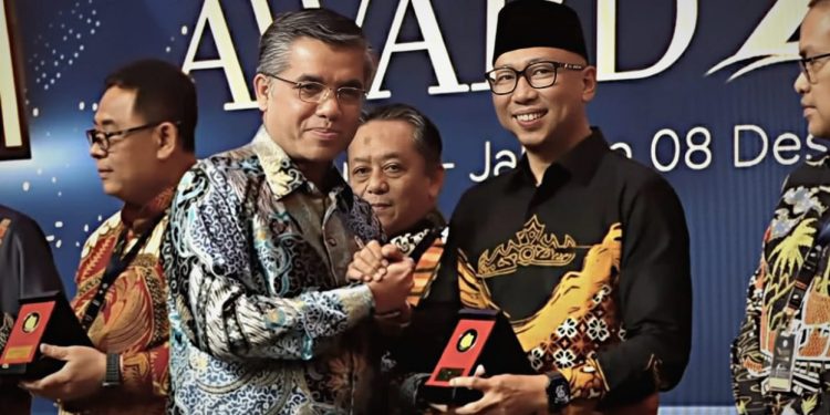 Gubernur Lampung Raih Penghargaan Pembina Produktivitas