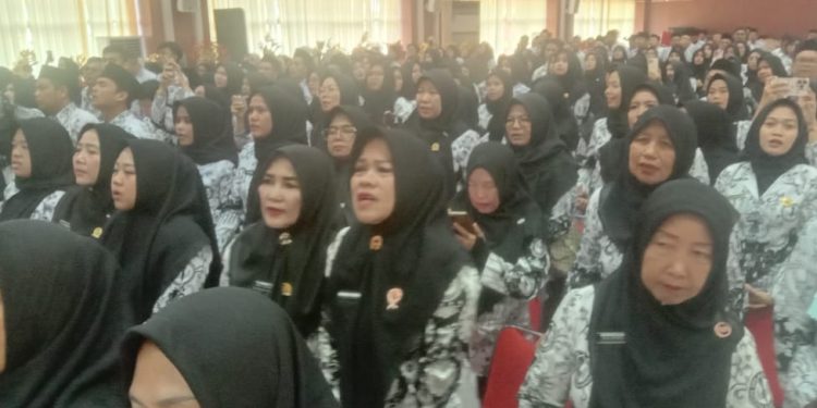Hari Guru dan HUT ke-80 PGRI, Eva Dwiana Siapkan Beasiswa S3 dan Penghargaan untuk Guru