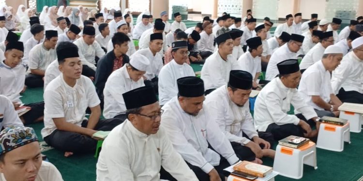 Yayasan Al Kautsar Gelar Khatmil Qur’an Rayakan Milad ke-34