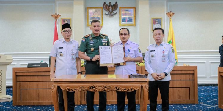 Pemprov Lampung Teken Hibah Daerah, Perkuat Sinergi TNI–Polri