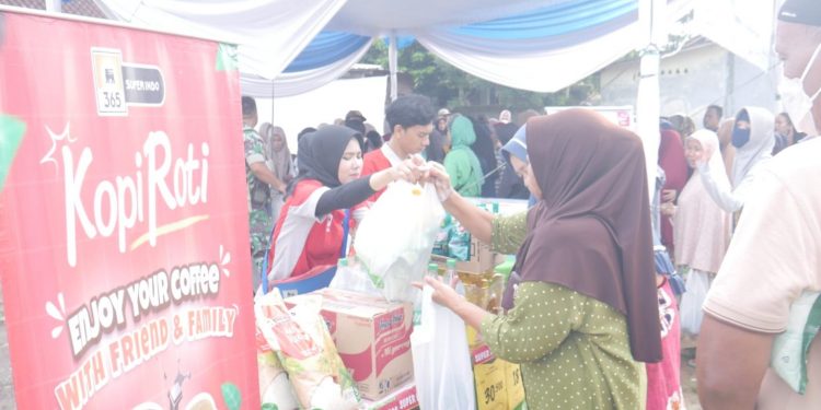 Warga Serbu Pasar Murah Ramadan di Bandar Lampung, Sembako Dijual Lebih Murah