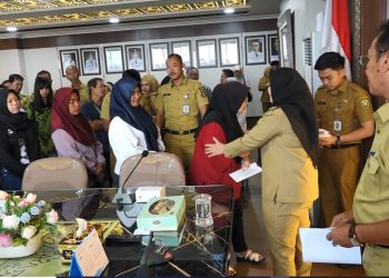 Pemkot Bandar Lampung Salurkan Bantuan Rp283 Juta untuk Warga Terdampak Bencana dan Pengobatan