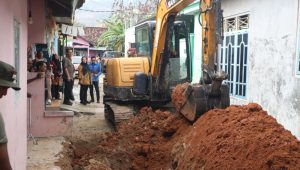 Eva Dwiana Ajak Warga Jaga Lingkungan Cegah Banjir