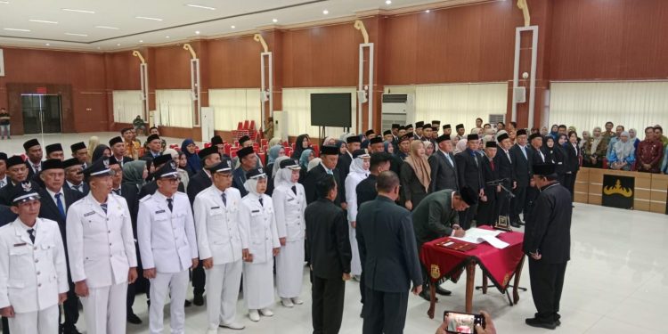 111 Pejabat Pemkot Bandar Lampung Dilantik,  Deddy AmarulahTekankan Peningkatan Pelayanan Publik