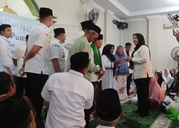 Safari Ramadan, Eva Dwiana Salurkan Rp50 Juta untuk Masjid Al Barokah