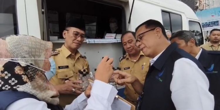 BBPOM dan Satgas Pangan  Bandar Lampung Cek Takjil di Masjid Al Bakrie, Hasilnya Aman
