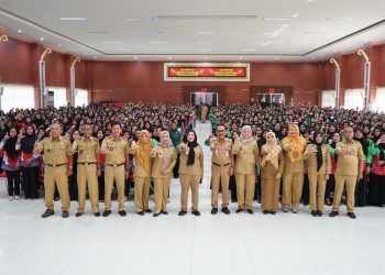 Ribuan Kader Kesehatan Terima Insentif dari Eva Dwiana