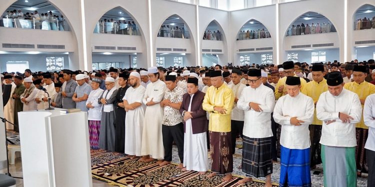 Idulfitri 1447 H di Lampung Berlangsung Khidmat, Gubernur Tekankan Semangat Kebersamaan