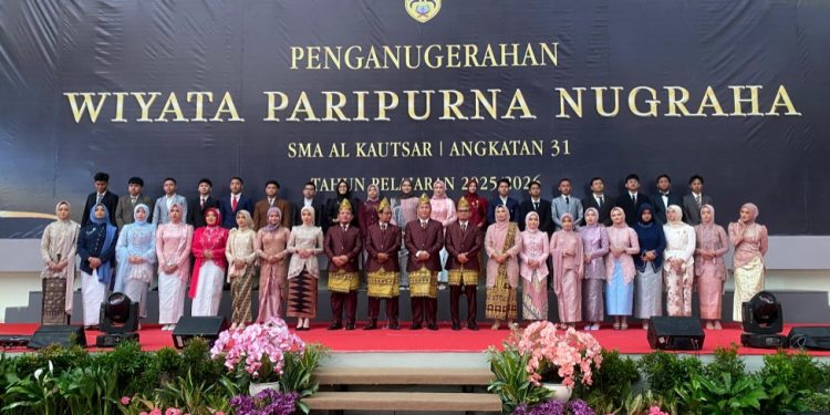 SMA Al Kautsar Gelar Penganugerahan Wiyata Paripurna Nugraha