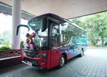 Unila Terima Bantuan Bus Kampus dari BTN