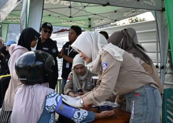 HMJ Ilkom Unila Gelar Aksi Berbagi Ramadan