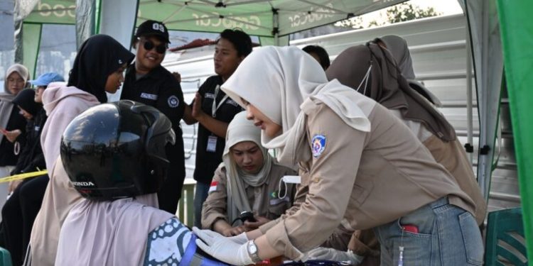 HMJ Ilkom Unila Gelar Aksi Berbagi Ramadan