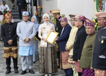 Akademisi Unila Wakafkan Hak Cipta Menara Siger ke Pemprov Lampung