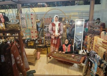 Tapis Lampung Curi Perhatian di Pameran Persit 2026