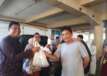 FORWAKO Bagikan Daging Kurban untuk Anggota