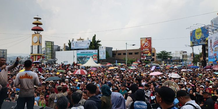 Ribuan Warga Semarakkan Jalan Sehat HUT ke-344 Bandar Lampung