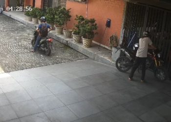 Terekam CCTV, Honda CRF Milik Mekanik Raib Digondol Maling di Bandar Lampung