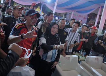 Ribuan Warga Padati Tugu Adipura, Nobar Final Piala Dunia Berlangsung Meriah