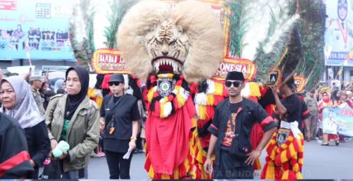 Merajut Warna Nusantara, Pawai Budaya Semarakkan HUT ke-344 Kota Bandar Lampung