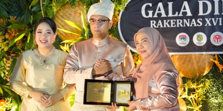 Eva Dwiana Hadiri Gala Dinner Rakernas APEKSI, Perkuat Kolaborasi Antarkota