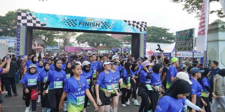 1.500 Pelari Ramaikan Krakatau Run 2026 di Bandar Lampung